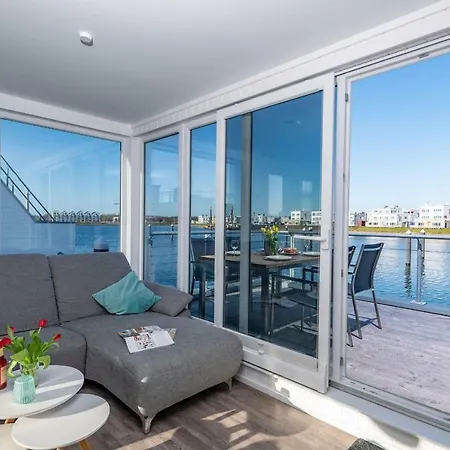 Schwimmendes Haus Jule