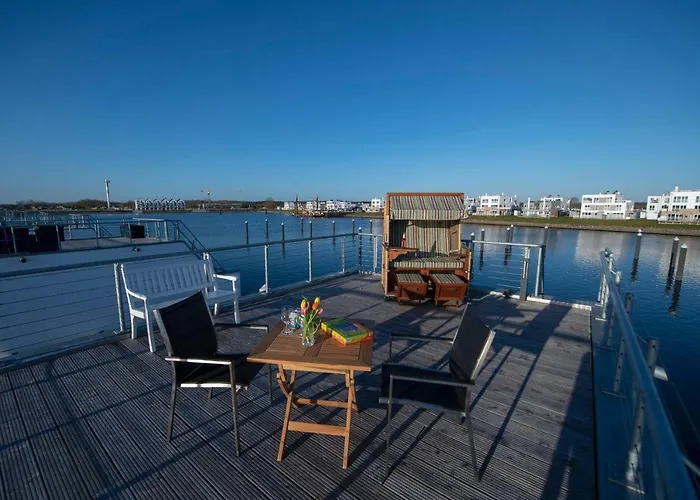 Schwimmendes Haus Jule Olpenitz